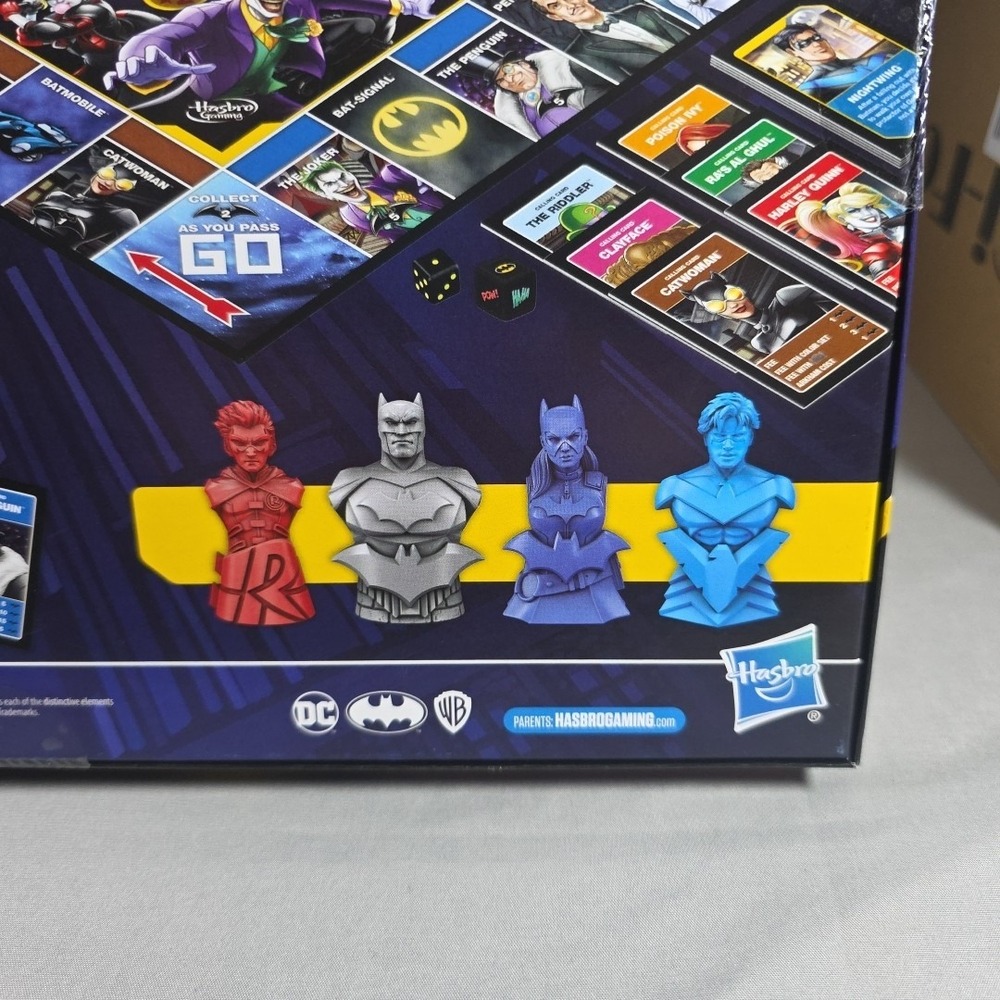Monopoly Batman Edition Board Game | Monopoly Game for Batman Fans | Ages 8 a - Picture 3 of 9